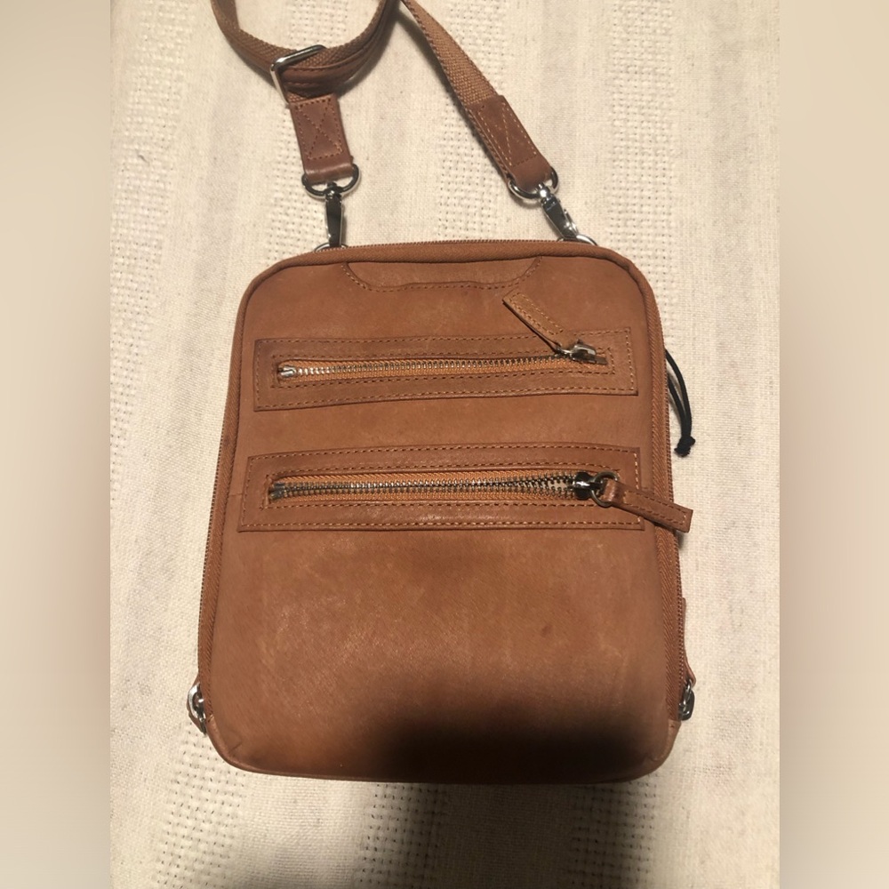 Conceal carry crossbody purse